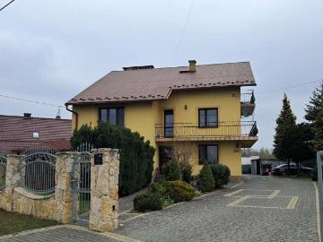Przestronny dom 209 m2 z dwoma niezależnymi mieszkaniami