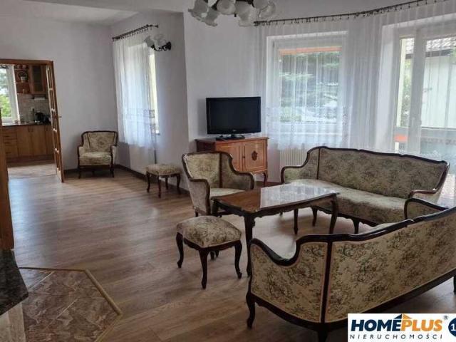 Przestronny dom 200 m2 z kominkiem i tarasem