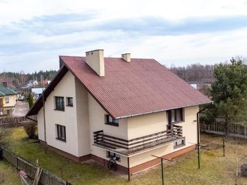Przestronny dom 200 m2 z ogrodem w Wilczej Woli