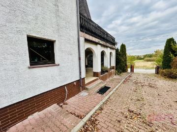 Przestronny dom 200 m² z dużym tarasem i działką 5000 m²