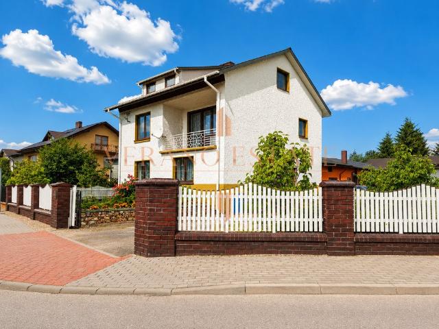 Przestronny dom 200 m² z potencjałem inwestycyjnym