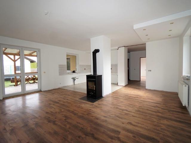Przestronny dom 216 m² z garażem i ogrodem polecam!