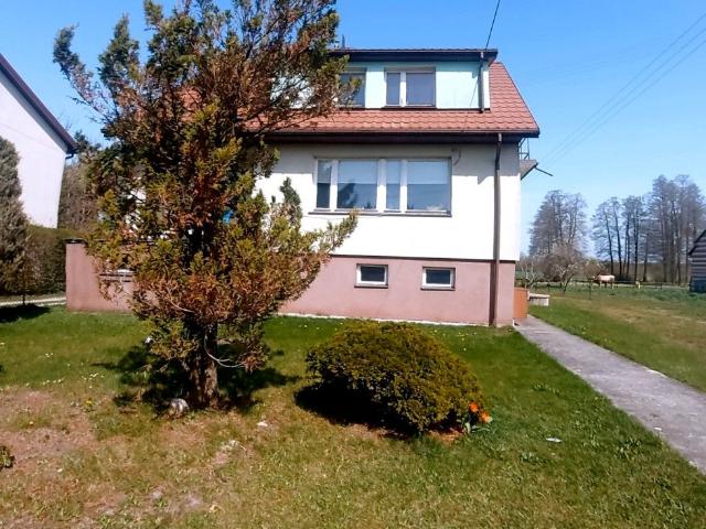 Przestronny dom 210 m2 z dużą działką 1492 m2 w Boryszewie