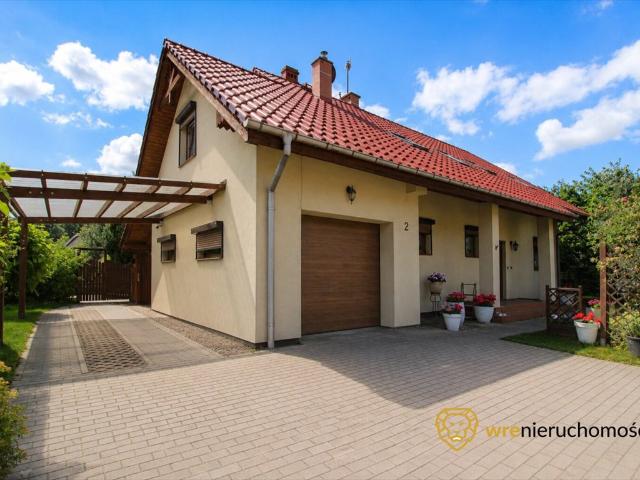 Przestronny dom 224 m² z basenem i jacuzzi polecam