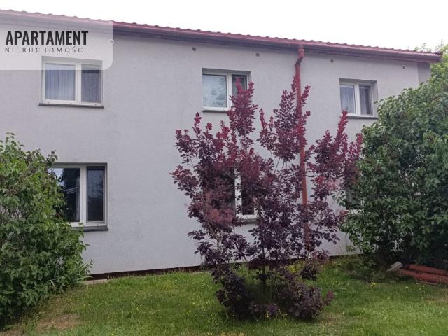 Dom z potencjałem dwurodzinnym i miejskim CO 220 m²