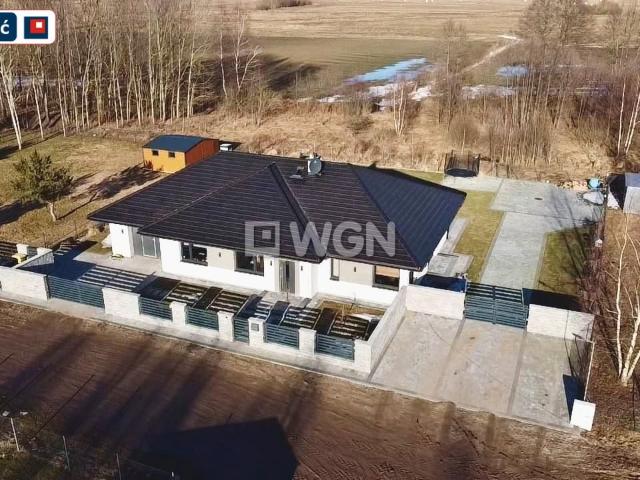 Przestronny dom 220 m² z garażem i dużą działką