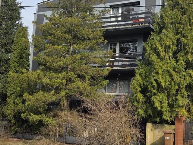 Przestronny dom 235 m2 z dwoma mieszkaniami i garażem