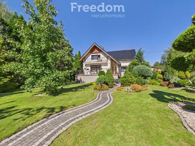 Przestronny dom 237 m² z ogrodem i możliwością adaptacji