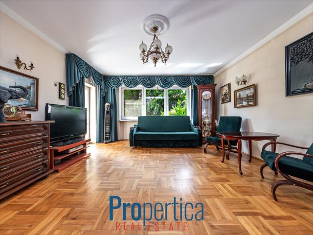 Przestronny dom 247 m² na narożnej działce w Piasecznie polecam!