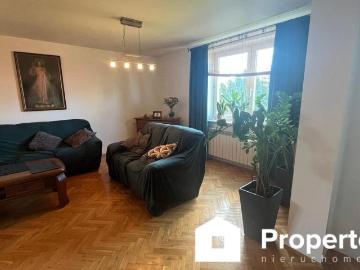 Przestronny dom 248 m² z ogrodem i garażem w Puławach