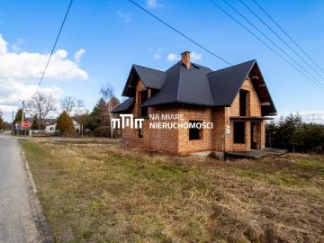 Przestronny dom 150 m² w Lutoryżu – surowy otwarty, 6 pokoi