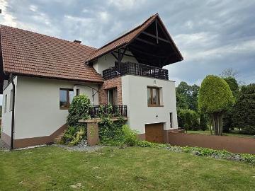 Przestronny dom 250 m² z ogrodem, garażem i tarasami