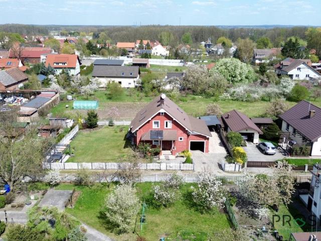 Przestronny dom 250 m² z piwnicą, garażem i tarasem