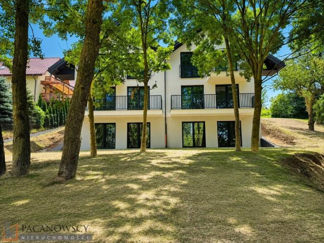 Przestronny dom 251 m² z garażem i tarasem polecam