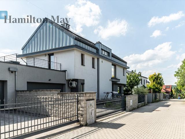 Przestronny dom z inteligentnym systemem i ogrodem 284 m²