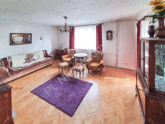 Przestronny dom 285 m2 z garażem i dużą działką