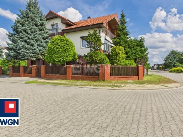 Przestronny dom 293,5 m² z potencjałem usługowym Ostrów Wielkopolski