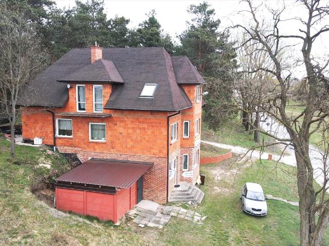 Przestronny dom 300 m² z widokiem na las polecam