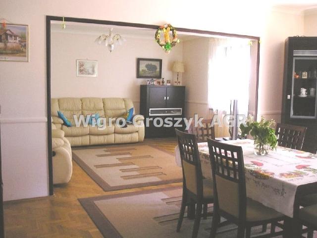 Przestronny dom 320 m2 z garażem i dużą działką