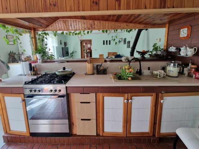 Przestronny dom 320 m² przy lesie, 7 sypialni, sauna, 2 kuchnie