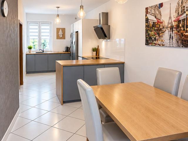 Przestronny dom 320 m² z garażem i tarasem Winiary Kalisz