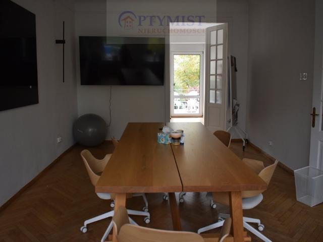 Przestronny dom 320m2 z ogrodem i garażem na Pradze Południe
