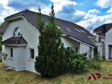 Przestronny dom 350 m² z dużą działką i garażem w Puszczykowie