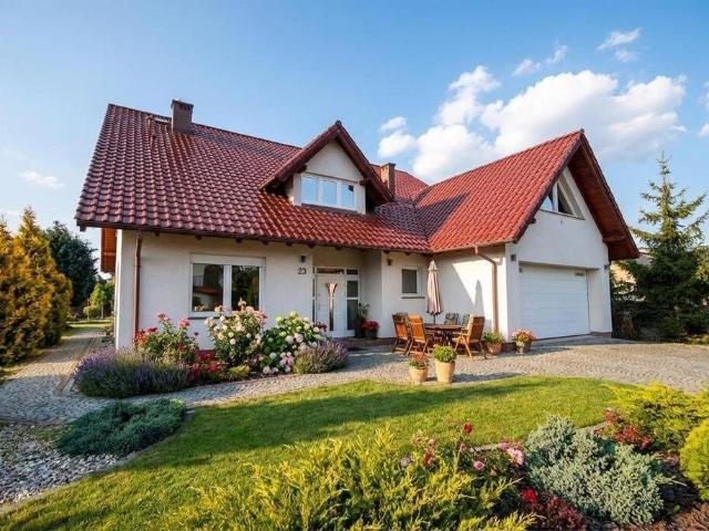 Dom 406 m² z ogrodem wysokiej jakości materiały