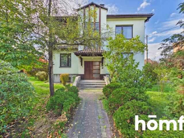 Przestronny dom 444 m² z ogrodem garaż i taras