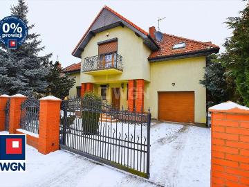 Przestronny dom 5 pokoi, garaż, nowoczesna kuchnia, 2 łazienki
