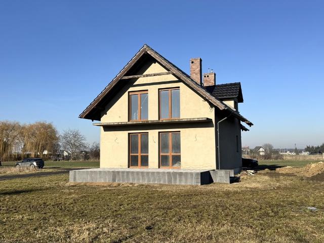 Przestronny dom 6 pokoi, gotowy do zamieszkania, 119 m2