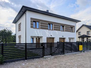 Nowoczesny dom bliźniak 174 m² z dużym poddaszem i działką