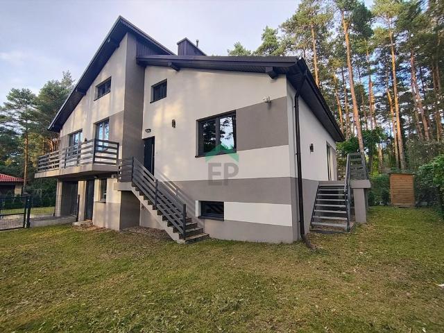 Przestronny dom deweloperski 224 m² w Żarki Letnisko