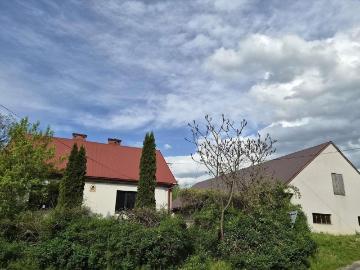 Przestronny dom na 6 ha z stawem i potencjałem