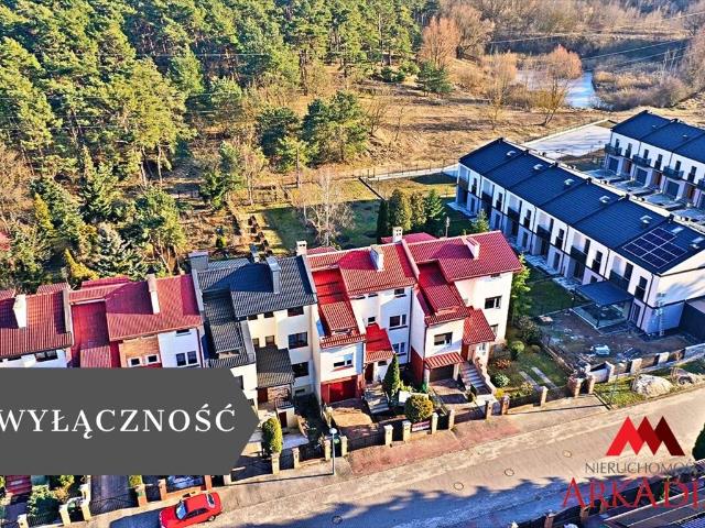 Przestronny dom szeregowy 171 m² z garażem i działką 515 m²