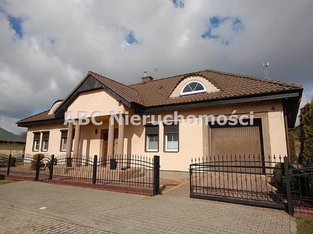 Przestronny dom wolnostojący 173m2, kominek, nowoczesne wykończenie