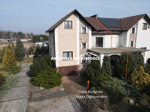 Przestronny dom z 3 niezależnymi mieszkaniami, 279 m2