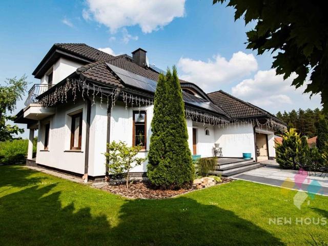 Przestronny dom z zadbanym ogrodem na Redykajnach