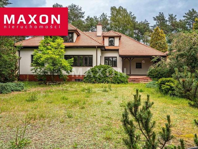 Sprzedam przestronny dom 260 m² z dużym ogrodem i garażem