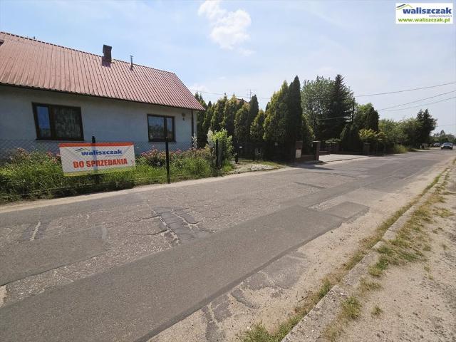 Sprzedam przestronny dom z dużą działką 1866 m² w Piotrkowie