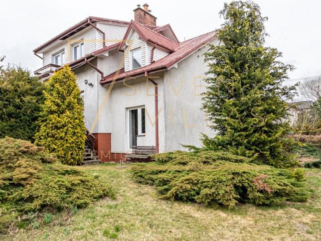 Przestronny dom z garażem na dużej działce 1900 m² w Michałowicach