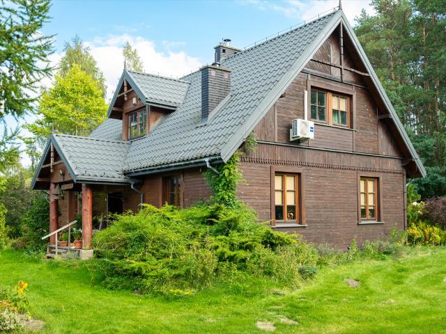 Przestronny dom z klimatem i dużym terenem