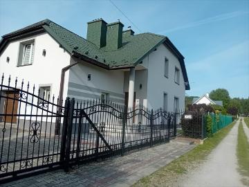 Przestronny dom z ogrodem, garażem i tarasem w Rzeszowie