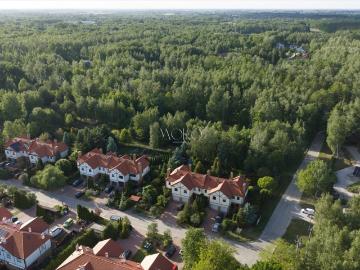 Przestronny dom z ogrodem 300 m², garaż, media miejskie