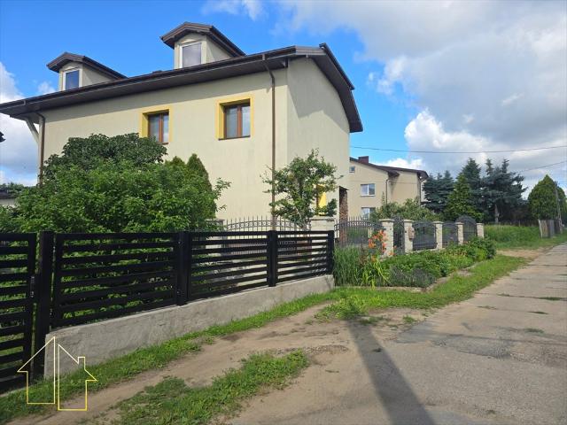 Przestronny dom z ogrodem, 7 pokoi, nowoczesne źródła ciepła