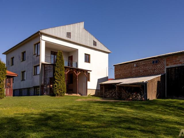 Przestronny dom z potencjałem, 337 m², 22 arów
