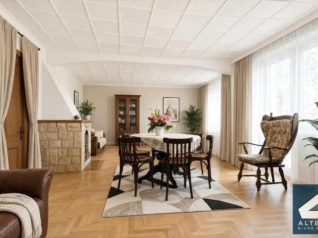 Przestronny dom z potencjałem inwestycyjnym 240 m²