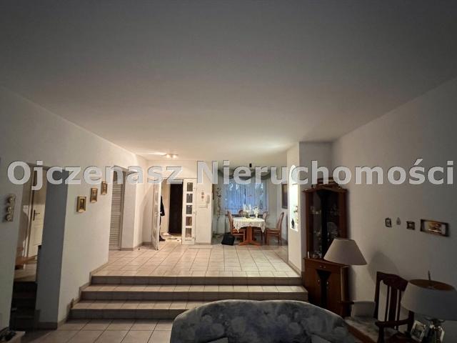 Przestronny dom z potencjałem na Bartodziejach, 230 m²