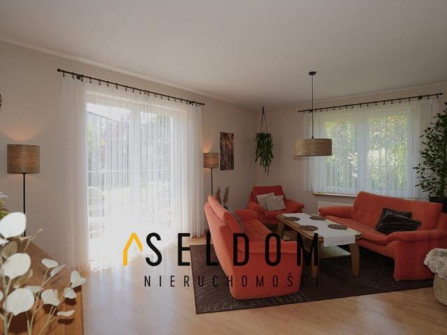Sprzedam przestronny dom 192 m² z salką sportową w Krapkowicach