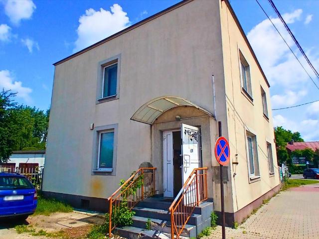 Przestronny lokal 100 m2 z parkingiem w Nadarzynie
